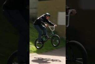 Imagem de destaque para: Alex Donnachie HUGE BMX icepick grind / BSD BMX