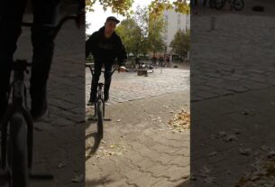 Imagem de destaque para: James Cunningham - Street Tooth