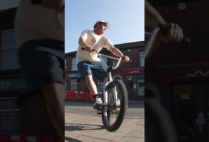 Imagem de destaque para: NEW VIDEO NOW PLAYING