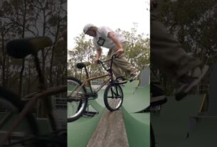 Imagem de destaque para: Clint Millar magic from his SHF section. Check it out on our channel. #bmx
