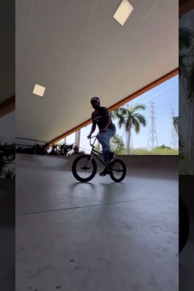 Imagem de destaque para: BMX TRICKS #129